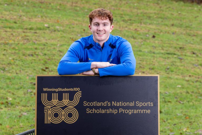 Commonwealth Games swimmer wins André Reibig Memorial Medal